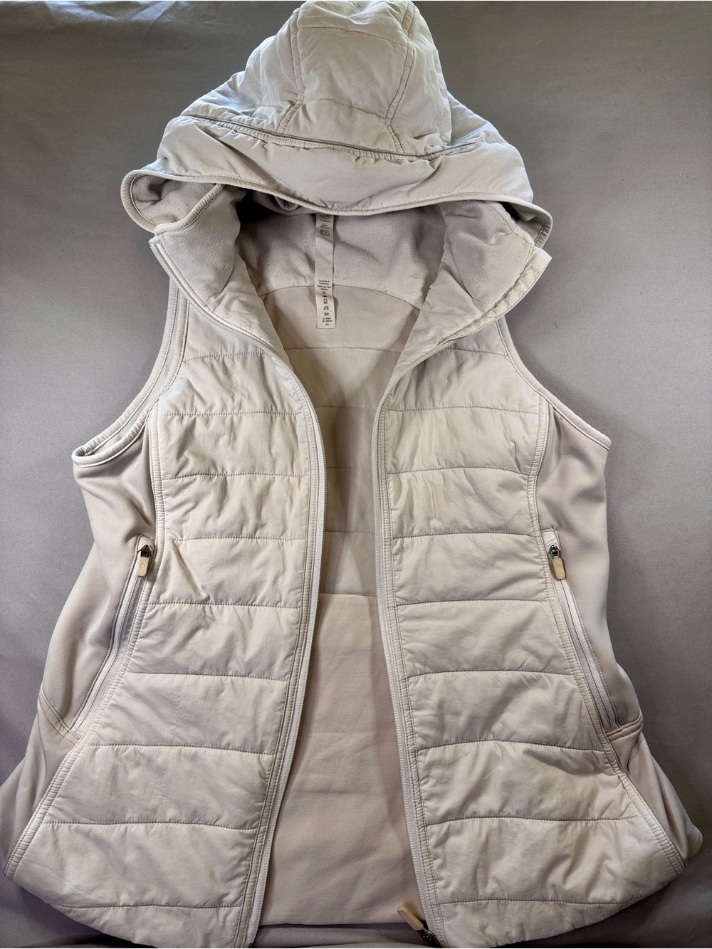 Lululemon Light Cream Quilted Hooded Vest - Women's Sleeveless Jacket